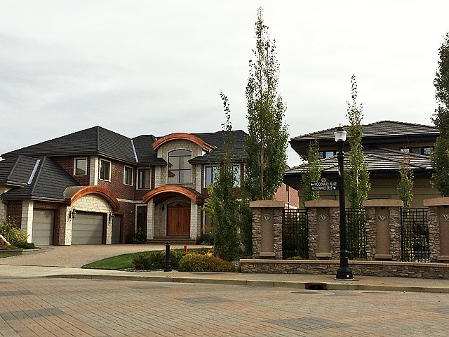 Homes in Oleskiw. Image Credit: Yeg Is Home